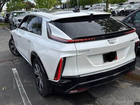 Certified 2024 Cadillac Lyriq Luxury w/ LPO, Floor Liner Package AWD/4WD image 3