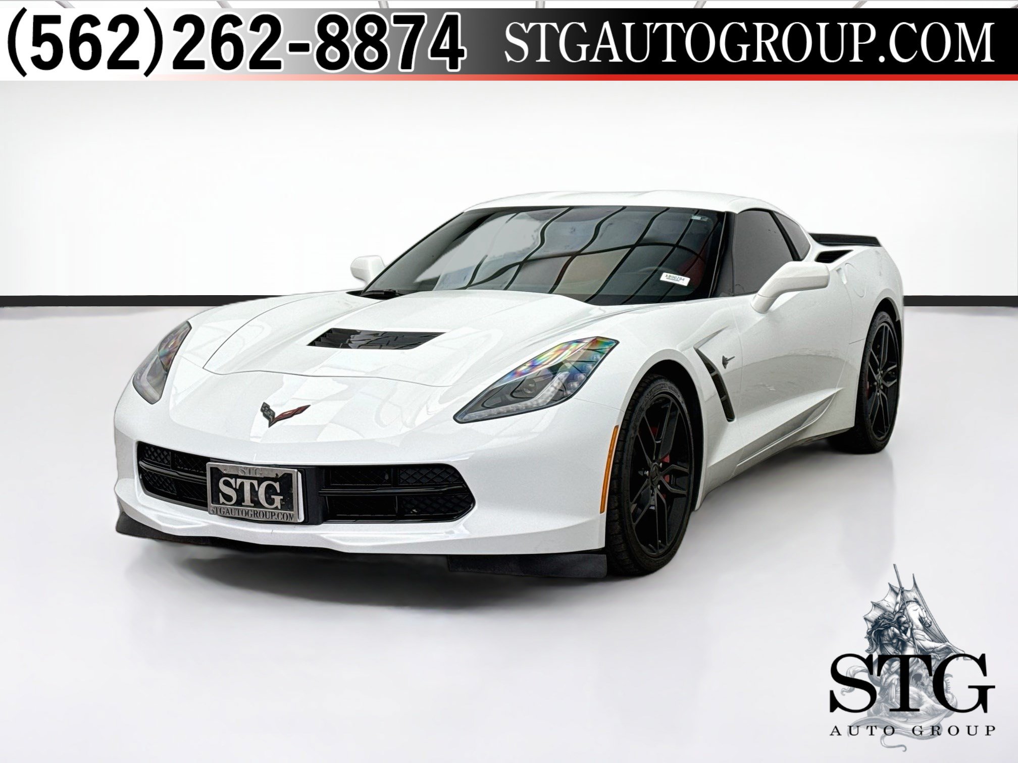 Used 2019 Chevrolet Corvette Stingray Coupe w/ Carbon Flash Badge Package RWD image 1