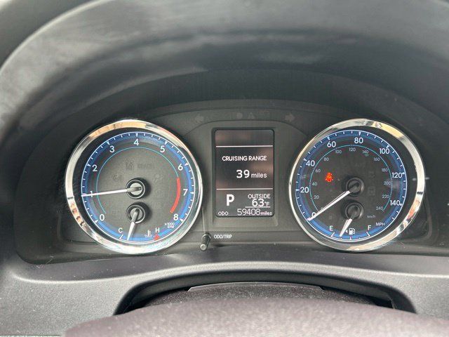 Used 2017 Toyota Corolla LE w/ Carpet Mat Package (TMS) FWD image 18