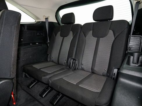 Used 2023 Kia Sorento LX image 22