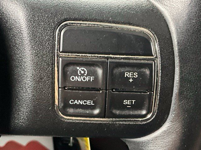 Used 2014 Jeep Wrangler Unlimited Sahara w/ Dual Top Group AWD/4WD image 19