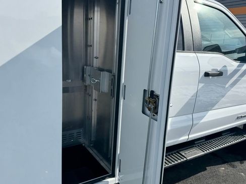 New 2026 Ford F550 4x4 SuperCab Super Duty image 17