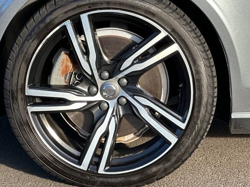 Used 2020 Volvo S90 T8 Inscription w/ Advanced Package image 31