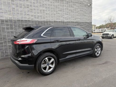 Used 2022 Ford Edge SEL w/ Convenience Package image 3