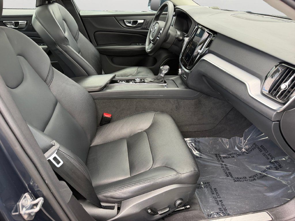 Used 2020 Volvo S60 T6 Momentum AWD/4WD image 8