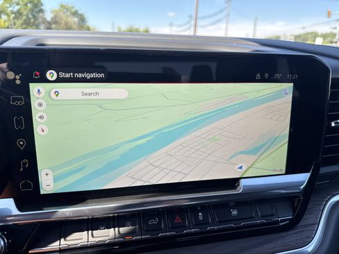 New 2026 GMC Sierra 1500 SLT image 27