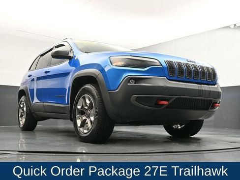 Used 2019 Jeep Cherokee Trailhawk w/ Comfort/Convenience Group AWD/4WD image 21