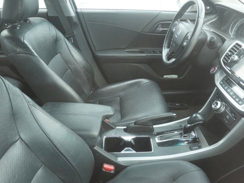 Used 2013 Honda Accord EX-L image 6