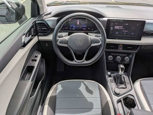 Used 2025 Volkswagen Taos S AWD/4WD image 17