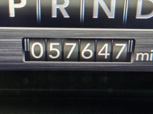 Used 2021 RAM 1500 Laramie image 22