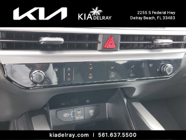 New 2026 Kia Sorento LX FWD image 20