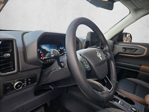 Used 2024 Ford Bronco Sport Outer Banks w/ Tech Package image 10