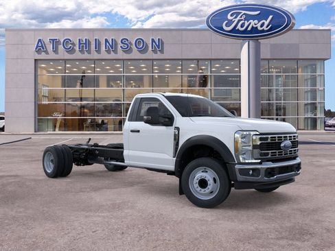 New 2026 Ford F550 2WD Regular Cab Super Duty image 7