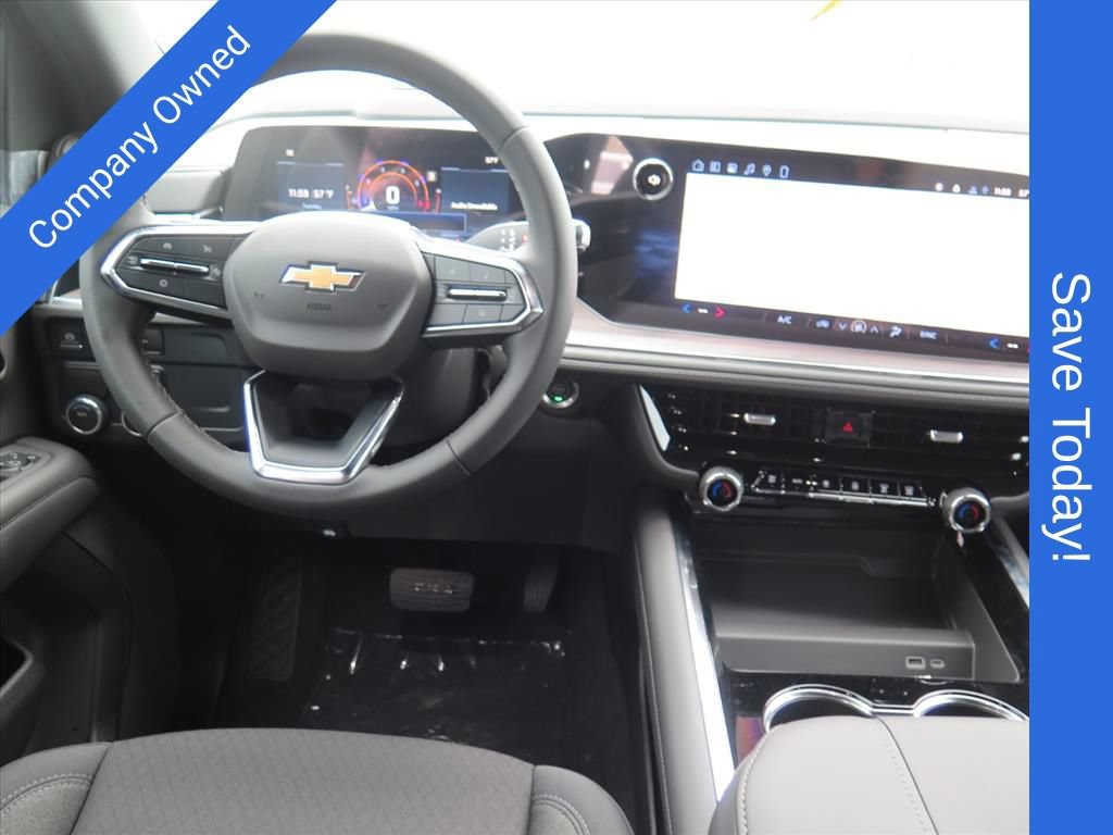 New 2026 Chevrolet Suburban LS RWD image 13