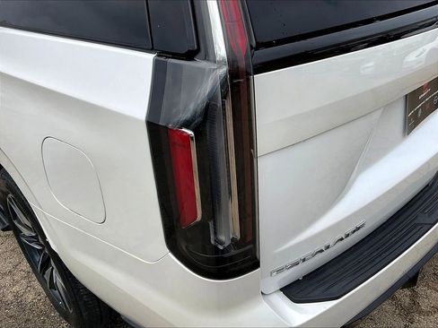 Used 2024 Cadillac Escalade Sport Platinum AWD/4WD image 23