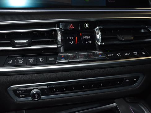 Used 2020 BMW X6 xDrive40i w/ Premium Package image 13