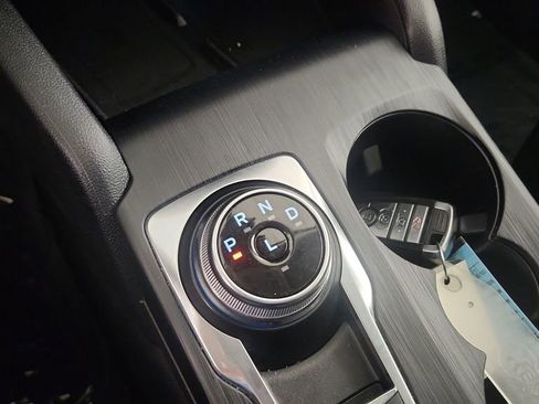 Used 2022 Ford Escape SEL w/ Technology Package image 32