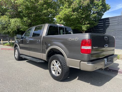 Used 2005 Ford F150 Lariat image 5