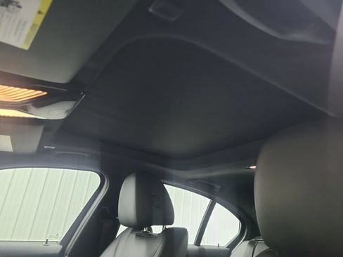 Used 2019 BMW 330i Sedan w/ M Sport Package RWD image 20