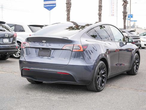 Used 2023 Tesla Model Y AWD image 7