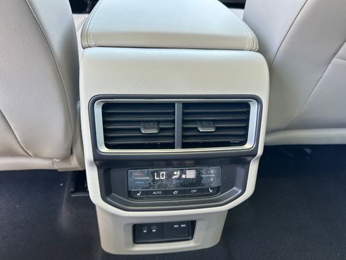 New 2026 Volkswagen Atlas SEL Premium R-Line AWD/4WD image 31