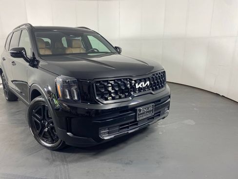 Used 2024 Kia Telluride SX X-Line AWD/4WD image 2