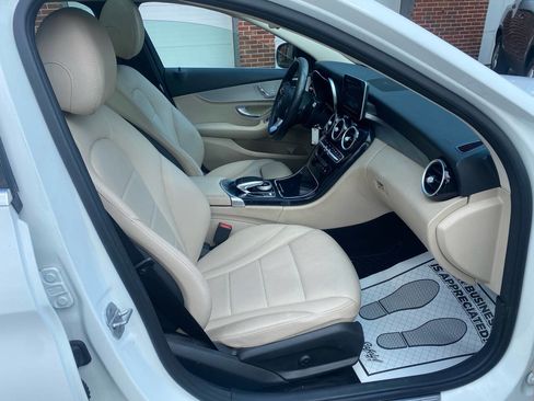 Used 2016 Mercedes-Benz C 300 Sedan image 11