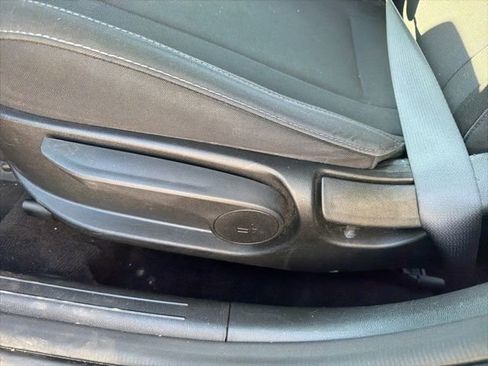 Used 2021 Hyundai Elantra SEL image 17