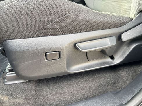 Used 2025 Toyota 4Runner SR5 image 23