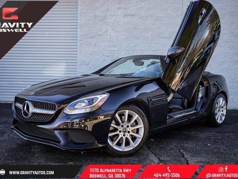 Used 2019 Mercedes-Benz SLC 300 image 1