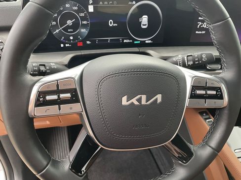 Used 2025 Kia Telluride SX X-Line AWD/4WD image 15
