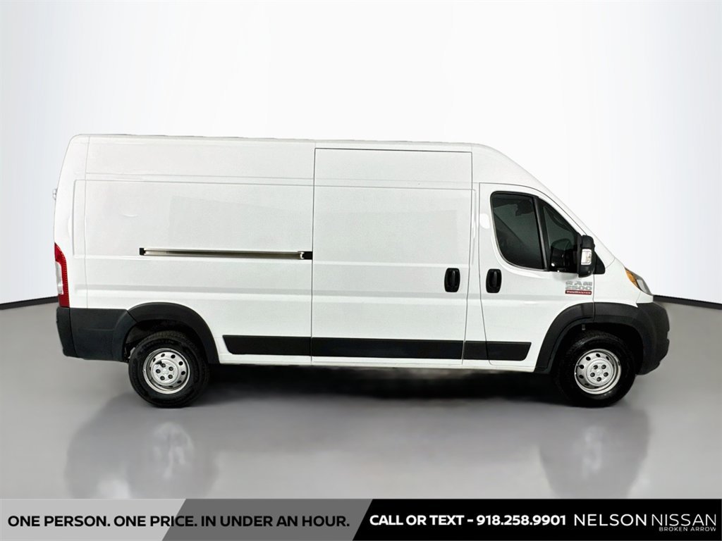 Used 2022 RAM ProMaster 2500 w/ Driver Convenience Group FWD image 4