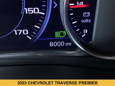 Used 2023 Chevrolet Traverse Premier AWD/4WD image 4