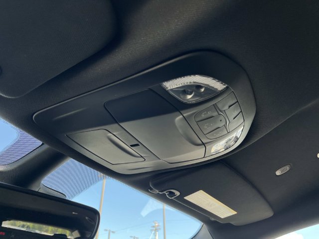 Certified 2026 Chrysler Pacifica Select FWD image 34