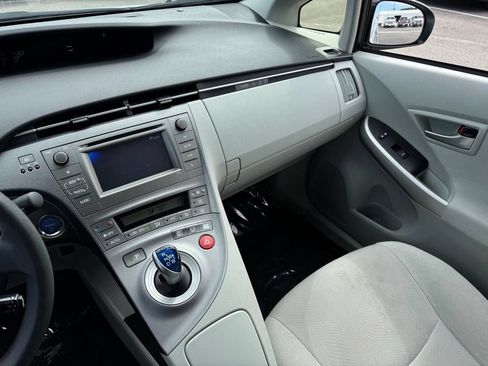 Used 2014 Toyota Prius Two FWD image 23