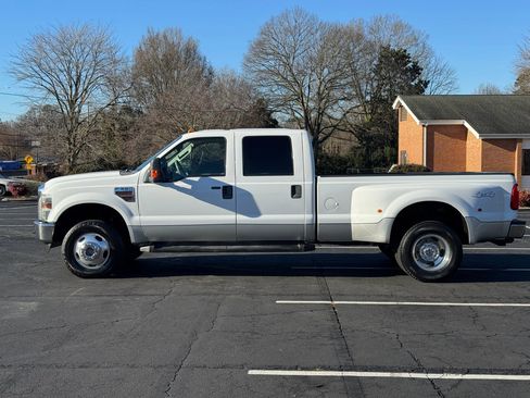 Used 2008 Ford F350 Lariat image 2