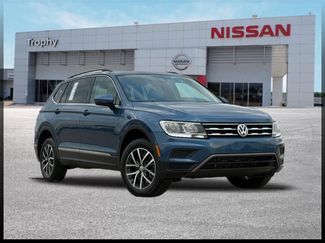 Used 2020 Volkswagen Tiguan SEL image 1