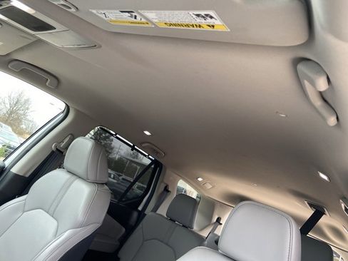 Used 2025 Honda Pilot EX-L image 28