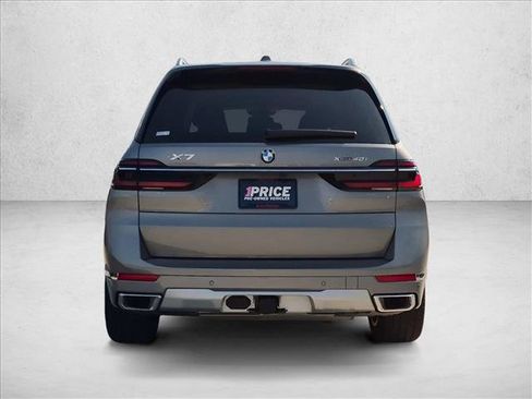 Used 2026 BMW X7 xDrive40i AWD/4WD image 7