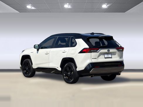 Used 2020 Toyota RAV4 XSE image 3