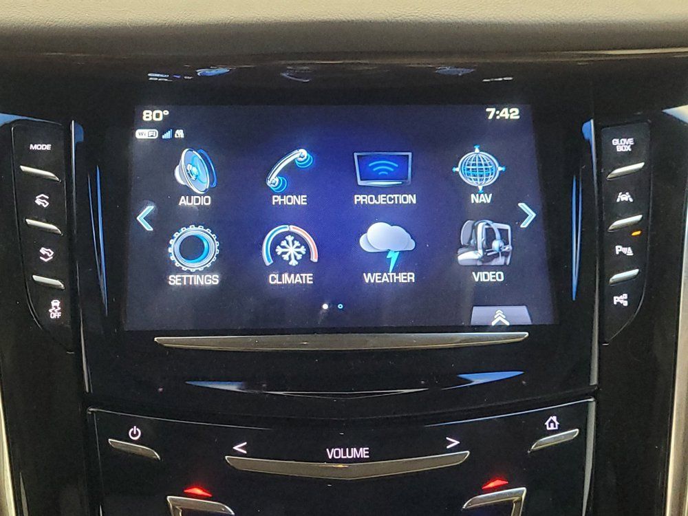 Used 2017 Cadillac Escalade Premium Luxury RWD image 25
