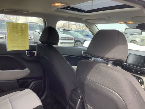 Certified 2026 Hyundai Venue SEL image 24