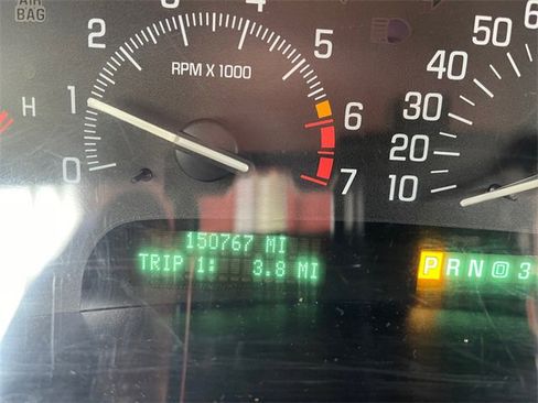 Used 1999 Buick Park Avenue w/ Seating Pkg image 22