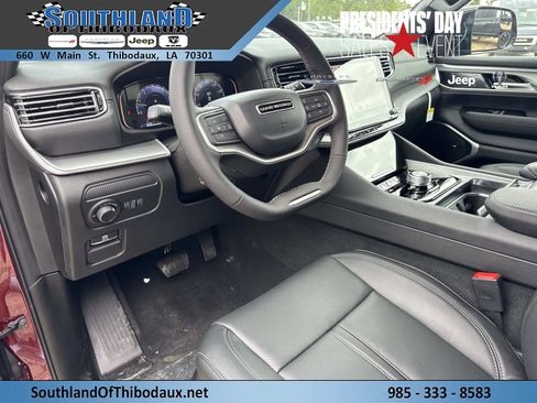 New 2026 Jeep Grand Wagoneer 2WD image 10