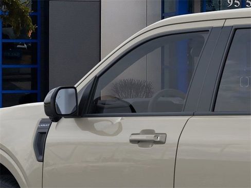 New 2025 Ford Maverick Lariat w/ 4K Tow Package image 21