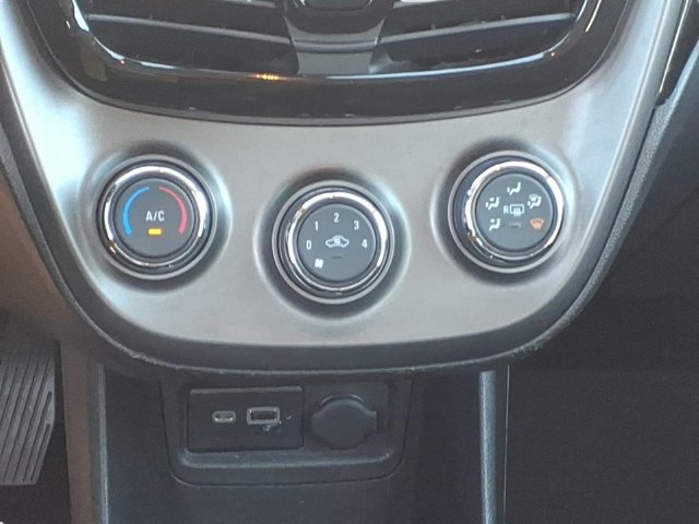 Used 2021 Chevrolet Spark LT FWD image 16