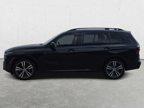 Used 2025 BMW X7 M60i AWD/4WD image 8