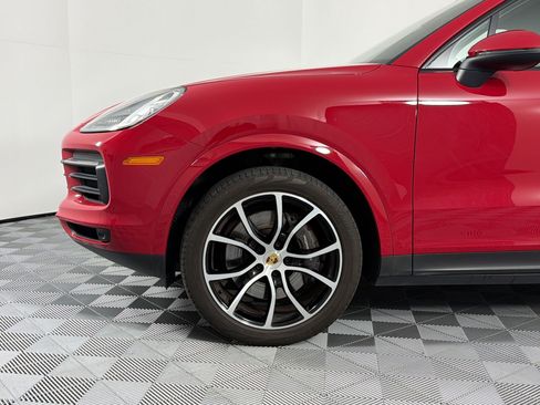 Certified 2023 Porsche Cayenne AWD/4WD image 25