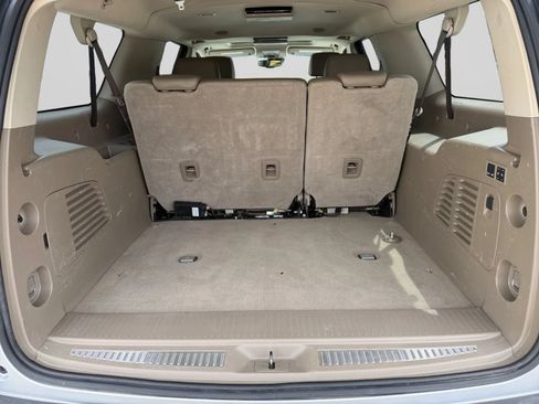 Used 2019 GMC Yukon XL SLT w/ Open Road Package RWD image 28