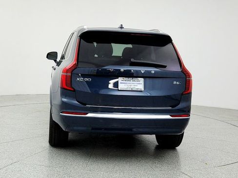New 2026 Volvo XC90 B6 Plus w/ Protection Package Premier image 6